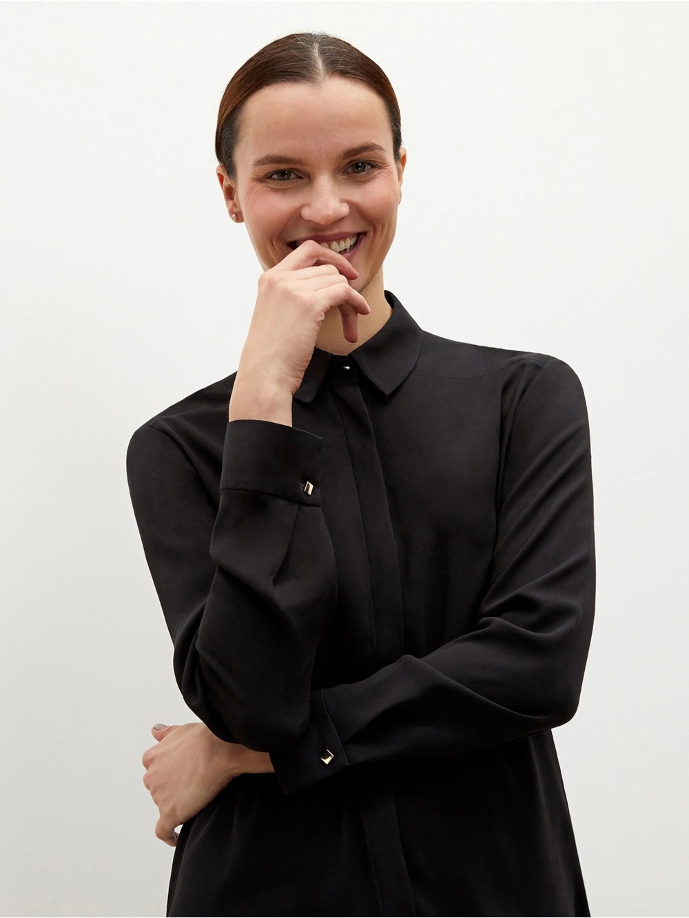 M.M.LaFleur The Lagarde Shirt—Crepe in Black